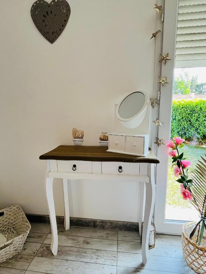 فندق Un Coin Tropical En Provence ! LʼIsle-sur-la-Sorgue المظهر الخارجي الصورة