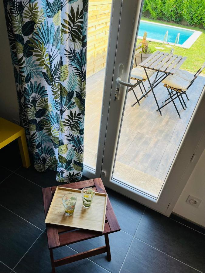 فندق Un Coin Tropical En Provence ! LʼIsle-sur-la-Sorgue المظهر الخارجي الصورة